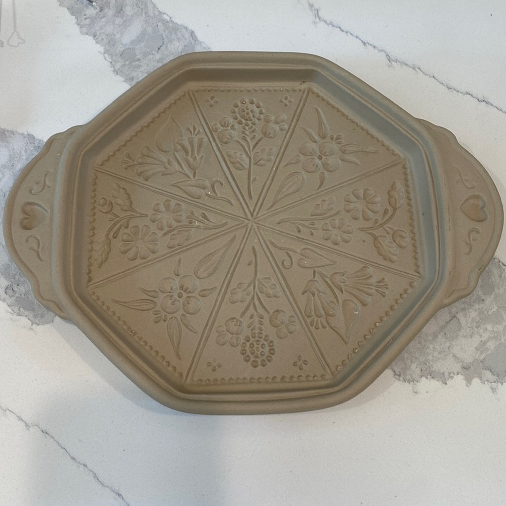 Like NEW - Vintage Shortbread Ceramic Pan - Beautiful!